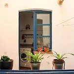 Διαμέρισμα El 8 De Serranos - Bajo - Casa Con Garaje *