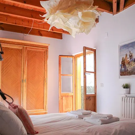 Апартаменты El 8 De Serranos - Bajo - Casa Con Garaje Леон