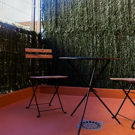 El 8 De Serranos - Bajo - Casa Con Garaje Леон