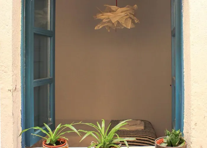 El 8 De Serranos - Bajo - Casa Con Garaje